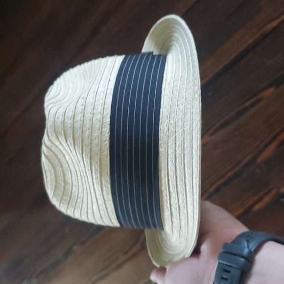 Hat - Picture 1 of 4